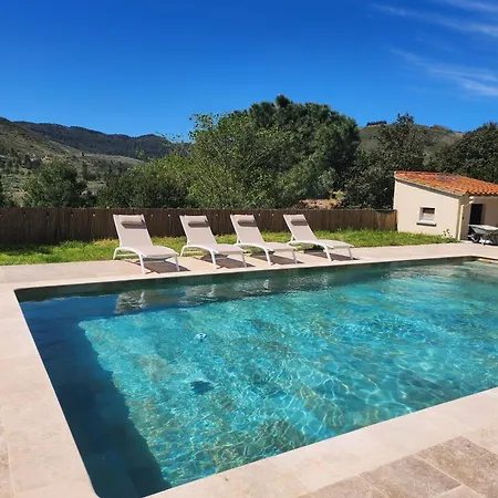 Monze Villa